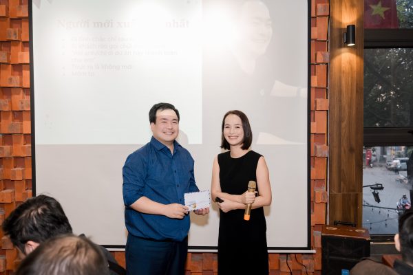 tiệc tất niên 2025